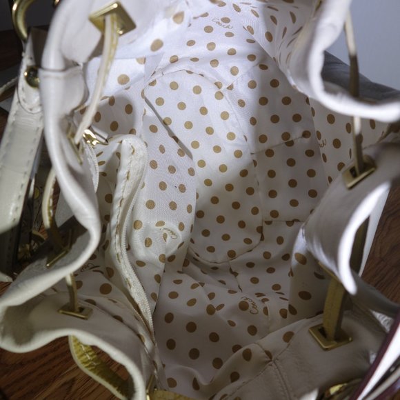 Coach Peyton Duffle Chalk w/ Chico's pink linen blouse - Picture 5 of 16